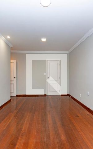 Apartamento à venda com 440m², 4 quartos e 3 vagas Apartamento à venda com 440m², 4 quartos e 3 vagasSuíte