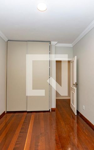 Apartamento à venda com 440m², 4 quartos e 3 vagas Apartamento à venda com 440m², 4 quartos e 3 vagasQuarto 2