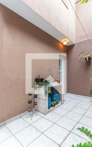 Casa à venda com 125m², 3 quartos e 2 vagasQuintal Fundos
