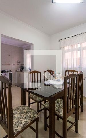 Casa à venda com 125m², 3 quartos e 2 vagasCopa