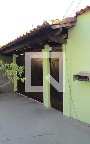 Casa de condomínio à venda com 300m², 4 quartos e 4 vagasGaragem