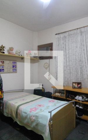 Casa de condomínio à venda com 300m², 4 quartos e 4 vagasQuarto 1