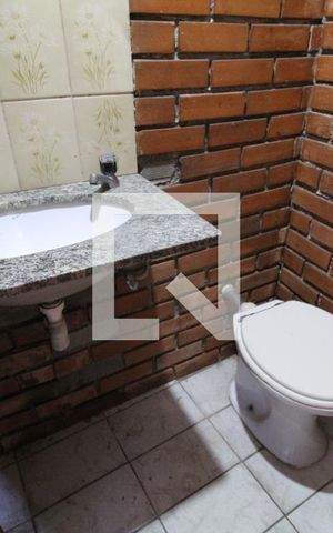 Casa de condomínio à venda com 300m², 4 quartos e 4 vagasChurrasqueira - Banheiro