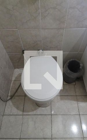 Casa de condomínio à venda com 300m², 4 quartos e 4 vagasBanheiro da suíte