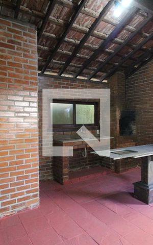 Casa de condomínio à venda com 300m², 4 quartos e 4 vagasChurrasqueira
