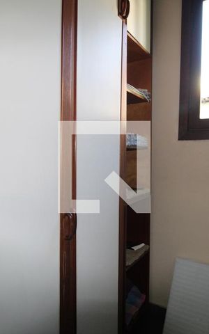 Casa de condomínio à venda com 300m², 4 quartos e 4 vagasSuíte - Closet