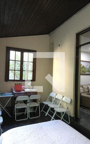 Casa de condomínio à venda com 300m², 4 quartos e 4 vagasVaranda/Quarto