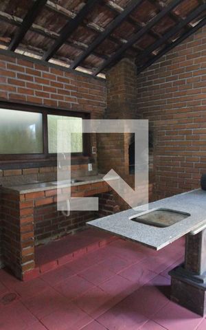 Casa de condomínio à venda com 300m², 4 quartos e 4 vagasChurrasqueira