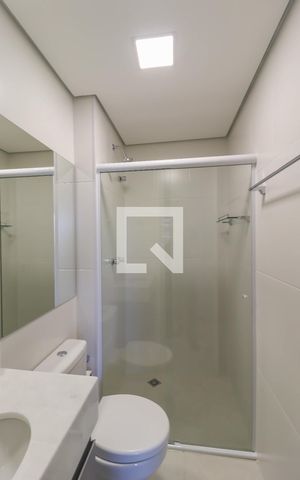 Apartamento para alugar com 64m², 2 quartos e 1 vaga Apartamento para alugar com 64m², 2 quartos e 1 vagaBanheiro