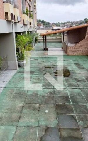 Apartamento à venda com 65m², 2 quartos e 1 vaga