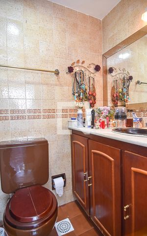 Apartamento à venda com 82m², 2 quartos e 1 vaga Apartamento à venda com 82m², 2 quartos e 1 vagaBanheiro