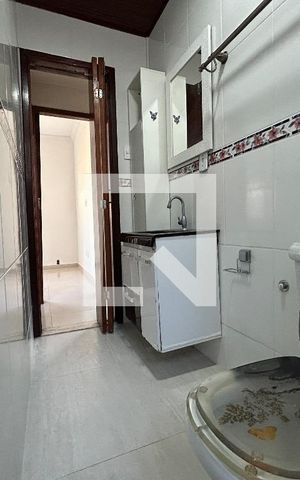 Apartamento à venda com 48m², 2 quartos e sem vagaBanheiro