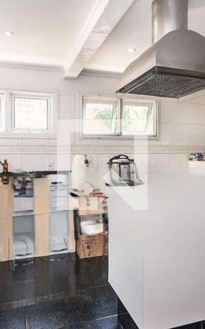 Casa à venda com 254m², 3 quartos e 6 vagas