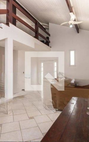 Casa à venda com 254m², 3 quartos e 6 vagas