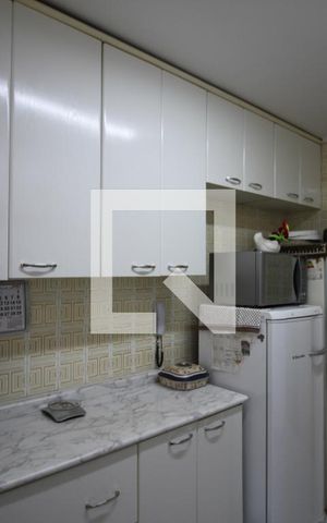 Apartamento à venda com 76m², 2 quartos e 1 vagaCozinha