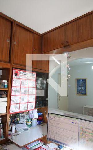 Apartamento à venda com 76m², 2 quartos e 1 vagaEscritório