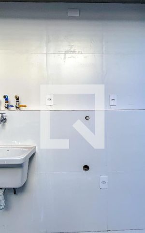 Casa de condomínio à venda com 104m², 2 quartos e 1 vagaÁrea de Serviço