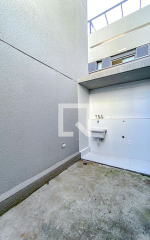 Casa de condomínio à venda com 104m², 2 quartos e 1 vagaÁrea de Serviço
