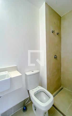Casa de condomínio à venda com 104m², 2 quartos e 1 vagaBanheiro da Suíte 2