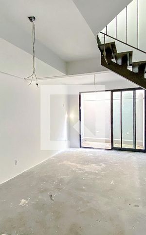 Casa de condomínio à venda com 104m², 2 quartos e 1 vagaSala/Cozinha