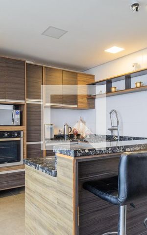 Casa de condomínio à venda com 287m², 3 quartos e 4 vagas Casa de condomínio à venda com 287m², 3 quartos e 4 vagasCozinha e Área de Serviço