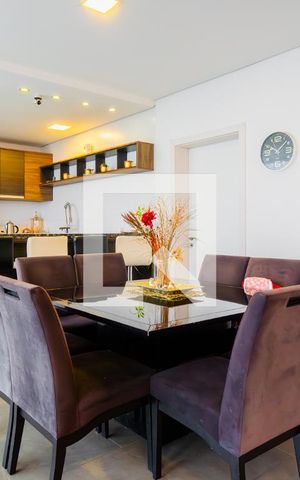 Casa de condomínio à venda com 287m², 3 quartos e 4 vagas Casa de condomínio à venda com 287m², 3 quartos e 4 vagasCozinha e Área de Serviço