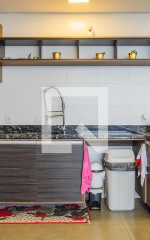 Casa de condomínio à venda com 287m², 3 quartos e 4 vagas Casa de condomínio à venda com 287m², 3 quartos e 4 vagasCozinha e Área de Serviço