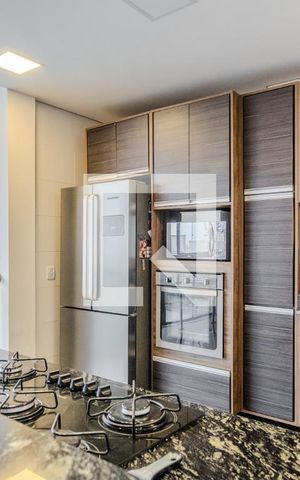 Casa de condomínio à venda com 287m², 3 quartos e 4 vagas Casa de condomínio à venda com 287m², 3 quartos e 4 vagasCozinha e Área de Serviço