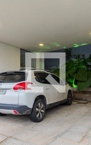 Casa de condomínio à venda com 287m², 3 quartos e 4 vagas Casa de condomínio à venda com 287m², 3 quartos e 4 vagasGaragem