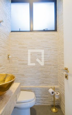 Casa de condomínio à venda com 287m², 3 quartos e 4 vagas Casa de condomínio à venda com 287m², 3 quartos e 4 vagasLavabo
