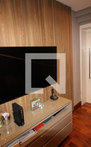 Apartamento à venda com 321m², 4 quartos e 6 vagasQuarto 1