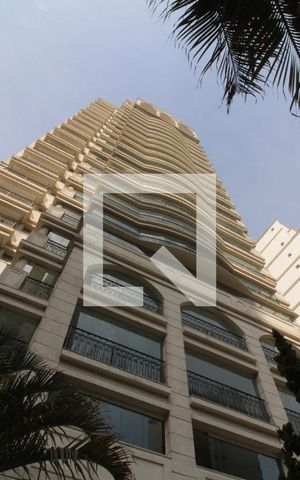 Apartamento à venda com 321m², 4 quartos e 6 vagasFachada