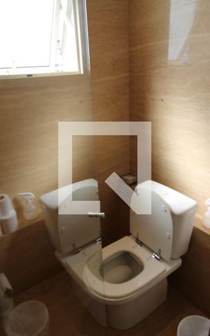 Apartamento à venda com 321m², 4 quartos e 6 vagasQuarto 4 - Banheiro