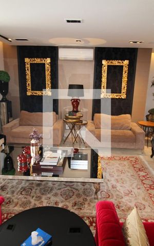 Apartamento à venda com 321m², 4 quartos e 6 vagasSala