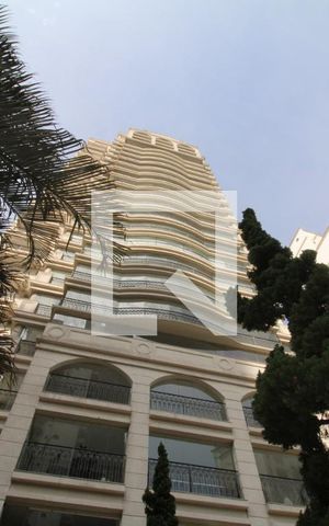 Apartamento à venda com 321m², 4 quartos e 6 vagasFachada