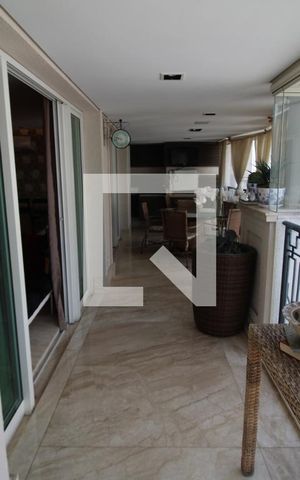 Apartamento à venda com 321m², 4 quartos e 6 vagasSala - Varanda
