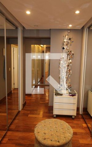 Apartamento à venda com 321m², 4 quartos e 6 vagasQuarto 4
