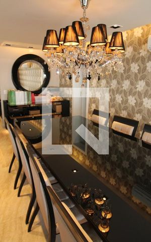 Apartamento à venda com 321m², 4 quartos e 6 vagasSala