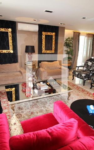 Apartamento à venda com 321m², 4 quartos e 6 vagasSala