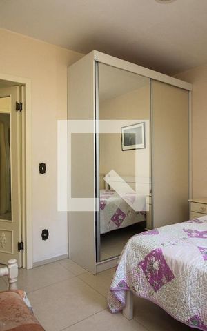 Casa para alugar com 220m², 4 quartos e 2 vagas Casa para alugar com 220m², 4 quartos e 2 vagasQuarto 1