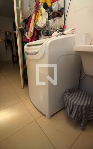 Casa para alugar com 220m², 4 quartos e 2 vagas Casa para alugar com 220m², 4 quartos e 2 vagasÁrea de Serviço