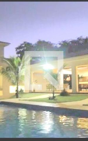 Casa de condomínio à venda com 1100m², 6 quartos e 6 vagas Casa de condomínio à venda com 1100m², 6 quartos e 6 vagasPiscina