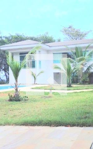 Casa de condomínio à venda com 1100m², 6 quartos e 6 vagas Casa de condomínio à venda com 1100m², 6 quartos e 6 vagasÁrea Externa