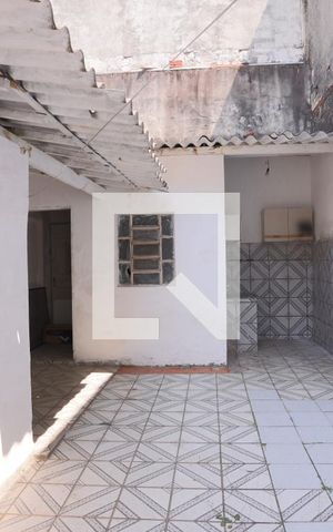 Casa à venda com 220m², 2 quartos e 3 vagas Casa à venda com 220m², 2 quartos e 3 vagasQuintal