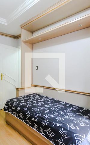 Casa à venda com 650m², 5 quartos e 6 vagas Casa à venda com 650m², 5 quartos e 6 vagasQuarto 3