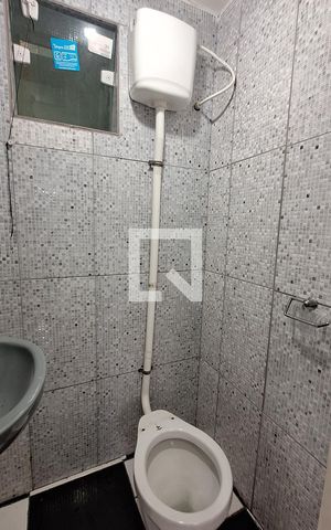 Casa para alugar com 70m², 1 quarto e 1 vaga Casa para alugar com 70m², 1 quarto e 1 vagaBanheiro