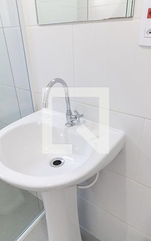 Casa para alugar com 90m², 2 quartos e 1 vaga Casa para alugar com 90m², 2 quartos e 1 vagaBanheiro