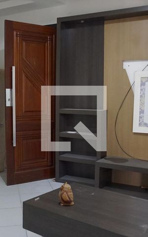 Casa à venda com 270m², 5 quartos e sem vagaSegundo Andar - Sala