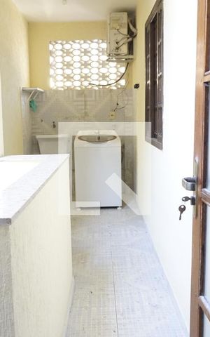 Casa à venda com 270m², 5 quartos e sem vagaSegundo Andar - Area de Serviço