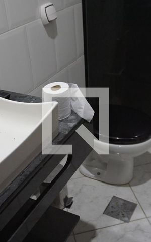 Casa à venda com 270m², 5 quartos e sem vagaSegundo Andar - Banheiro Social